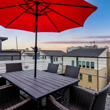 Southside Extraordinaire Walk To Gulch Lux Four Bedroom